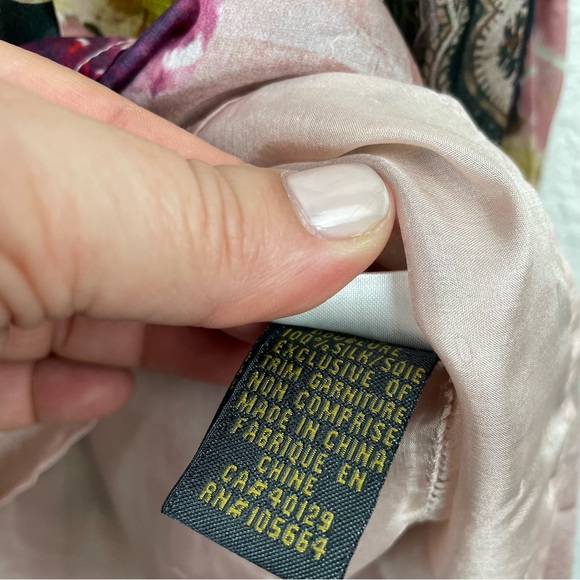 DEBBIE SHUCKAT Silk Lightweight Longsleeve Blouse Bell Sleeve Detail Size 12 - Picture 9 of 12